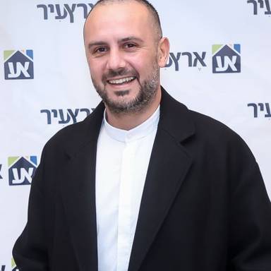 אביב חזן